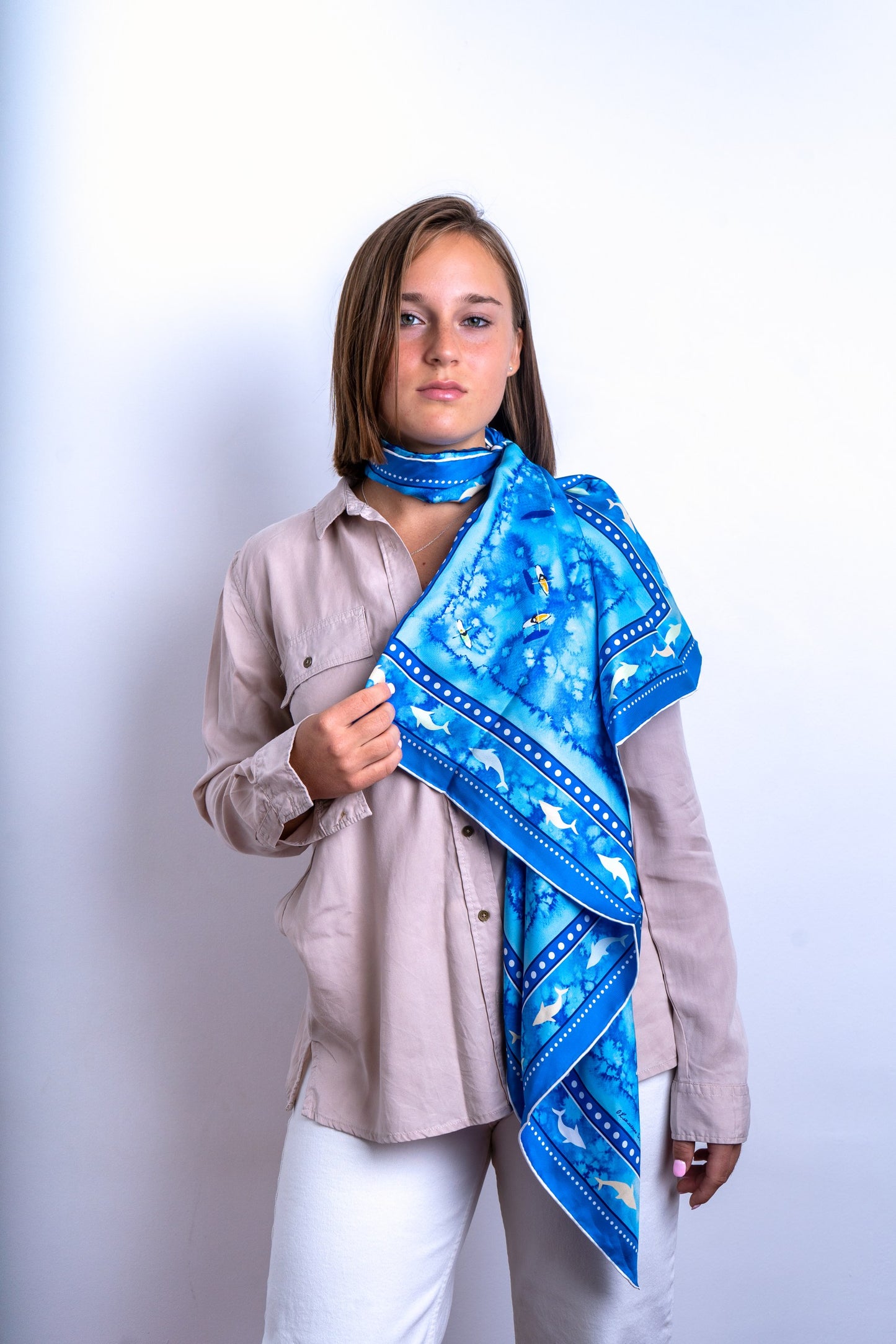 🌊 Foulard en soie “Souffle de la mer” — Édition limitée 🌊